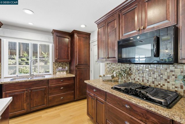 198 Pulido Rd, Danville, CA 94526