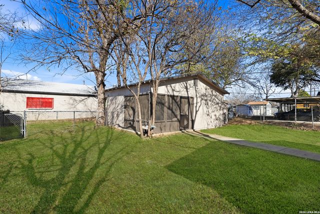 319 Roslyn, San Antonio, TX 78204