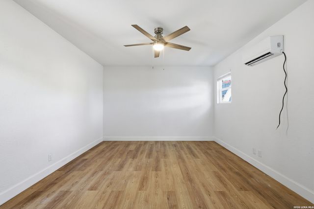 319 Roslyn, San Antonio, TX 78204