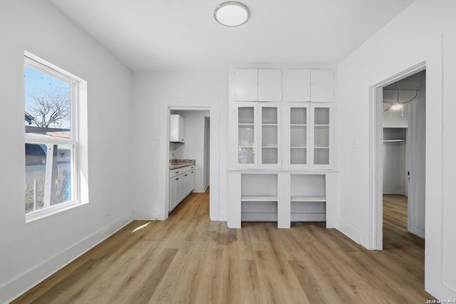 319 Roslyn, San Antonio, TX 78204