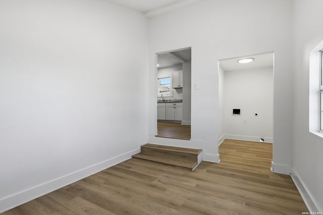 319 Roslyn, San Antonio, TX 78204