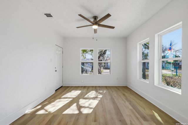 319 Roslyn, San Antonio, TX 78204