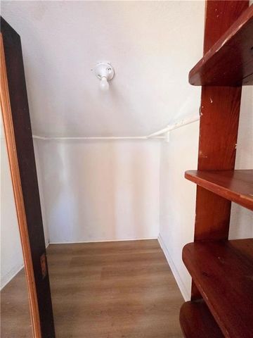 1202 Sacramento Street, St Joseph, MO 64503