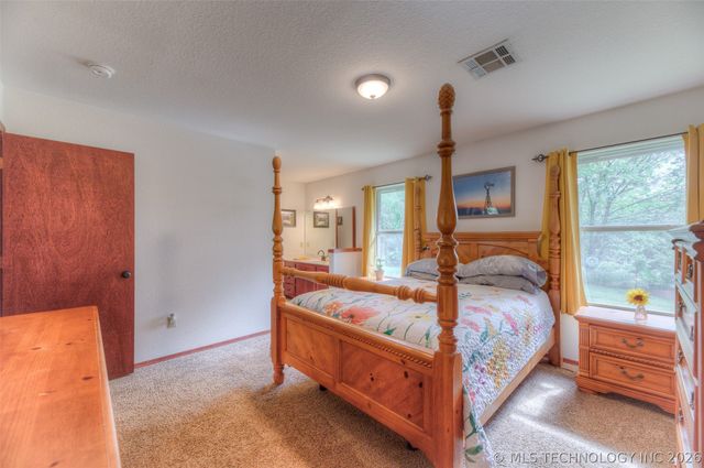 110 N 197th West Avenue, Sand Springs, OK 74063