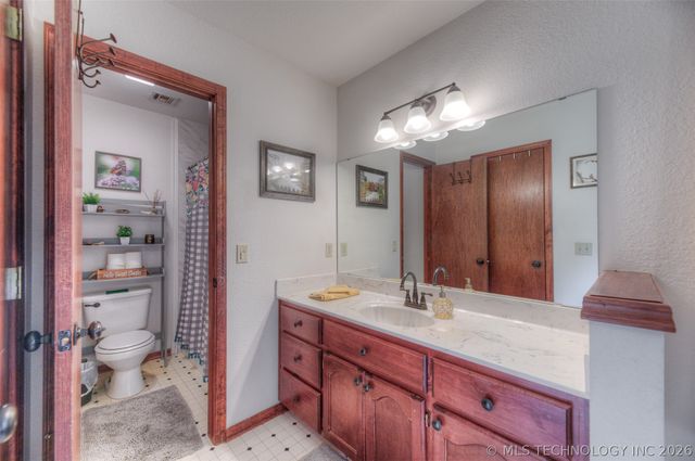 110 N 197th West Avenue, Sand Springs, OK 74063