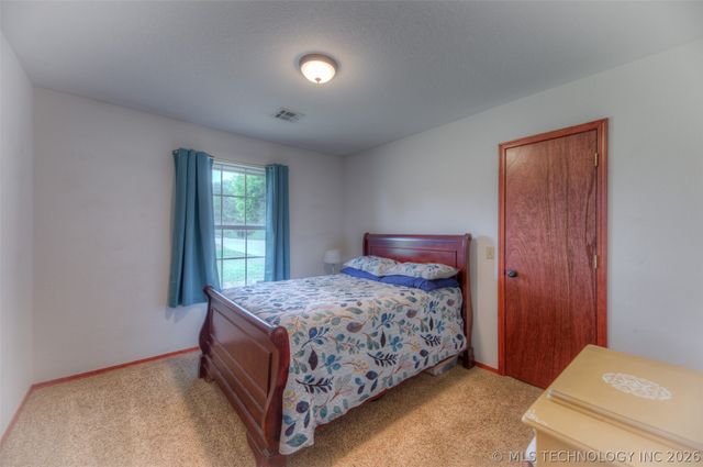 110 N 197th West Avenue, Sand Springs, OK 74063