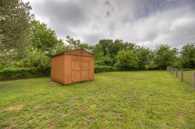 110 N 197th West Avenue, Sand Springs, OK 74063