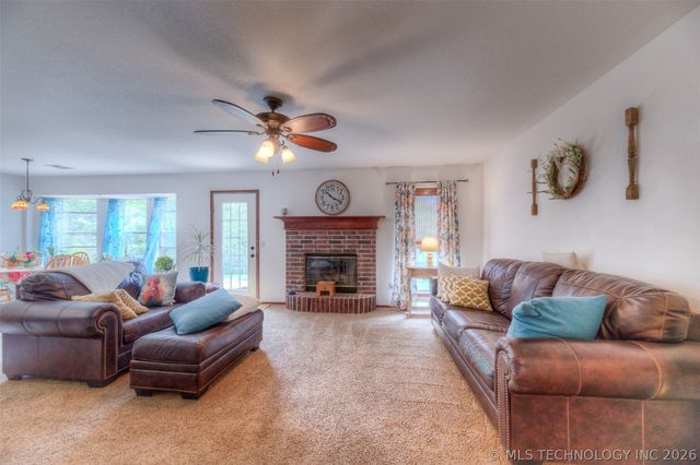 110 N 197th West Avenue, Sand Springs, OK 74063