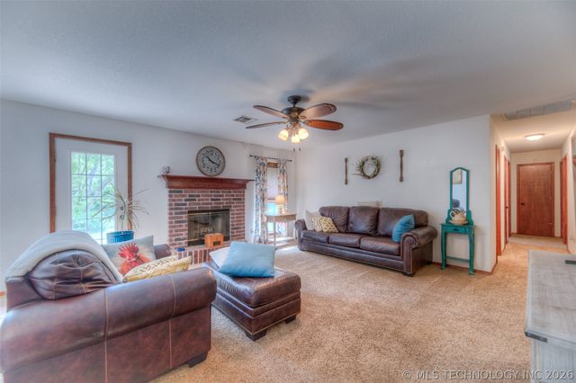 110 N 197th West Avenue, Sand Springs, OK 74063