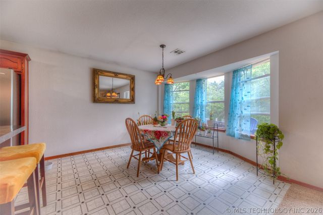 110 N 197th West Avenue, Sand Springs, OK 74063