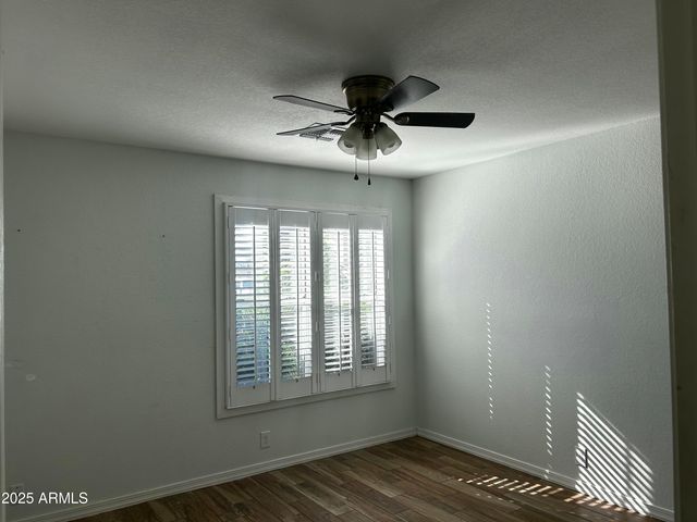 4020 W CHAMA Drive, Glendale, AZ 85310