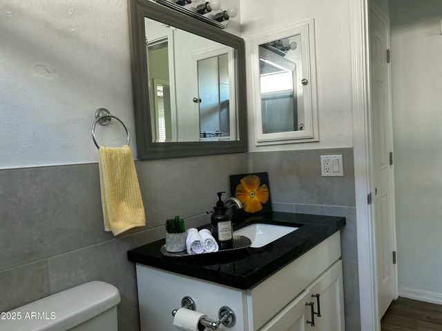 4020 W CHAMA Drive, Glendale, AZ 85310