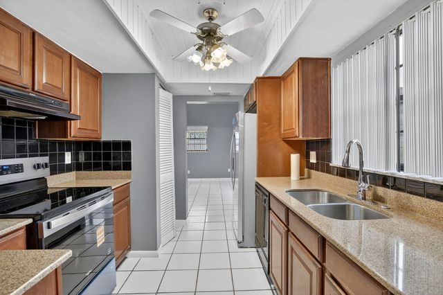 7721 NW 42nd Court, Hollywood, FL 33024