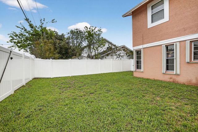 7721 NW 42nd Court, Hollywood, FL 33024