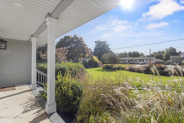 225 Tanbridge Road, Wilmington, NC 28405