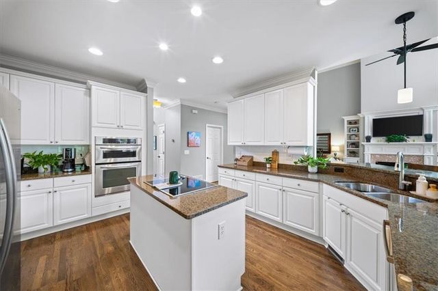 636 Goldenwood Court, Powder Springs, GA 30127
