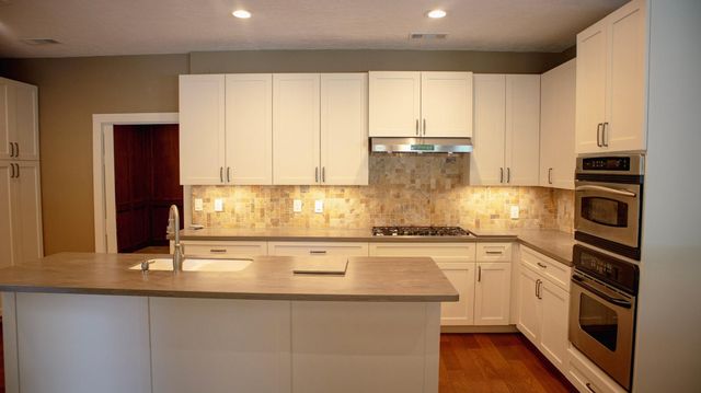 9 Huntsmans Horn Circle, The Woodlands, TX 77380