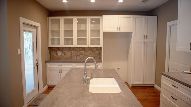 9 Huntsmans Horn Circle, The Woodlands, TX 77380