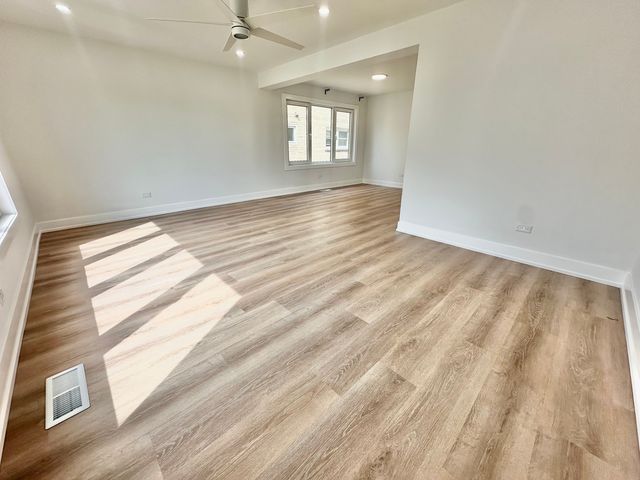 7854 W Cahill Terrace 1, Chicago, IL 60634