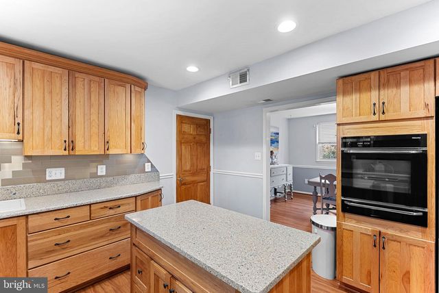 7306 RESERVATION DR, Springfield, VA 22153