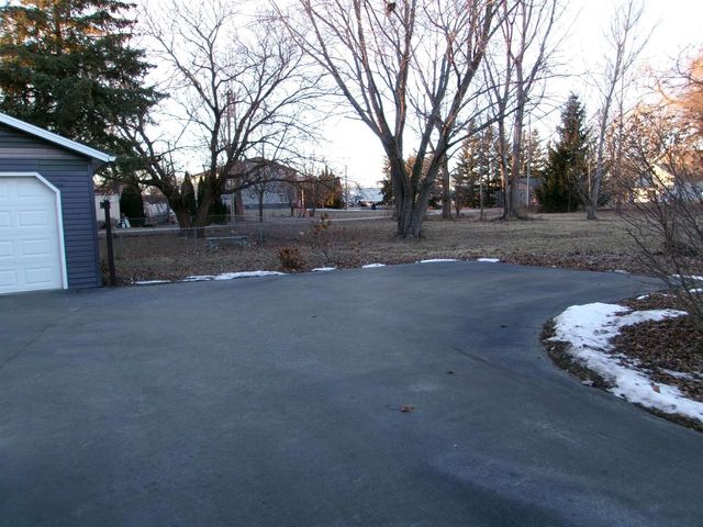226 N BROOKE STREET, Fond Du Lac, WI 54935