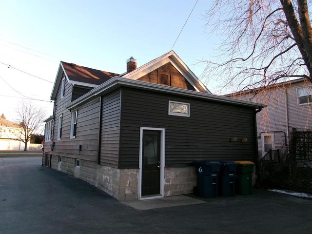 226 N BROOKE STREET, Fond Du Lac, WI 54935
