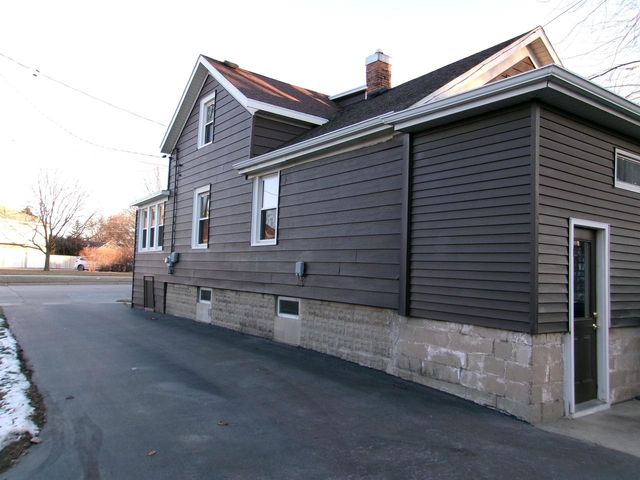 226 N BROOKE STREET, Fond Du Lac, WI 54935