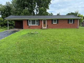 1238 Springdale Dr, Cookeville, TN 38501