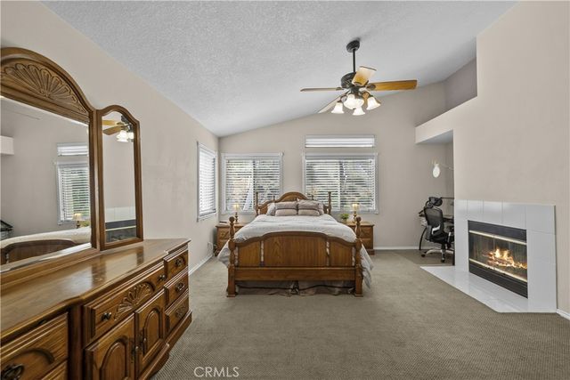 19346 Santa Maria, Newhall, CA 91321