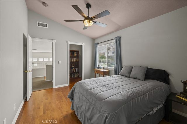 19346 Santa Maria, Newhall, CA 91321