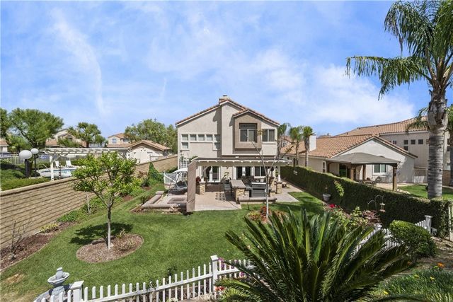 19346 Santa Maria, Newhall, CA 91321