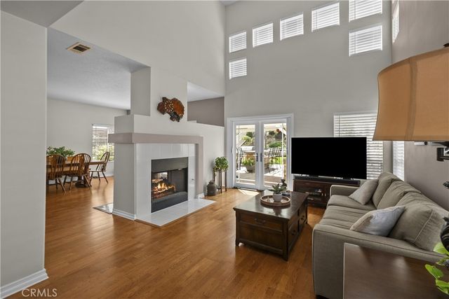 19346 Santa Maria, Newhall, CA 91321