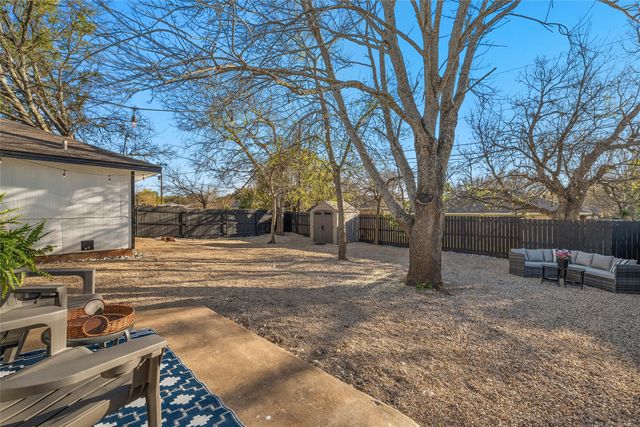 2109 Real, Woodway, TX 76712