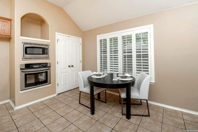 1739 Oakmont Cir, New Braunfels, TX 78132