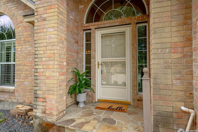 1739 Oakmont Cir, New Braunfels, TX 78132