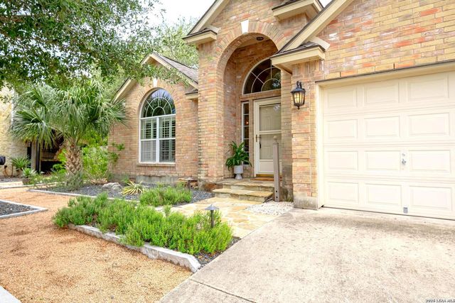 1739 Oakmont Cir, New Braunfels, TX 78132
