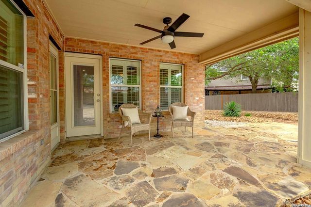 1739 Oakmont Cir, New Braunfels, TX 78132