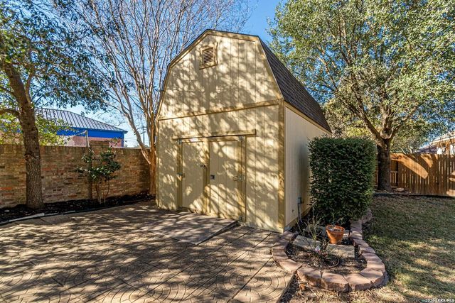 1739 Oakmont Cir, New Braunfels, TX 78132