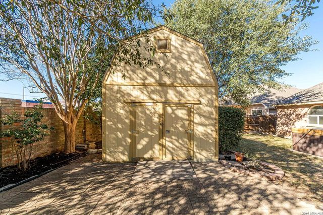 1739 Oakmont Cir, New Braunfels, TX 78132