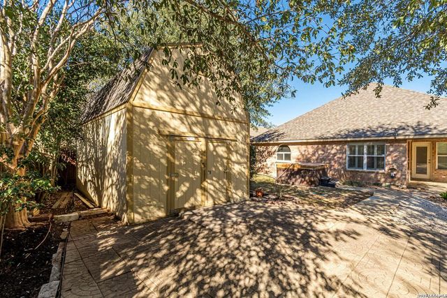 1739 Oakmont Cir, New Braunfels, TX 78132