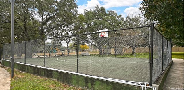 1739 Oakmont Cir, New Braunfels, TX 78132