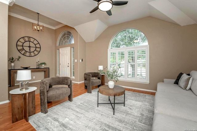 1739 Oakmont Cir, New Braunfels, TX 78132