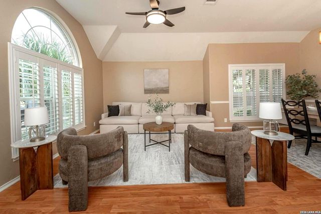 1739 Oakmont Cir, New Braunfels, TX 78132