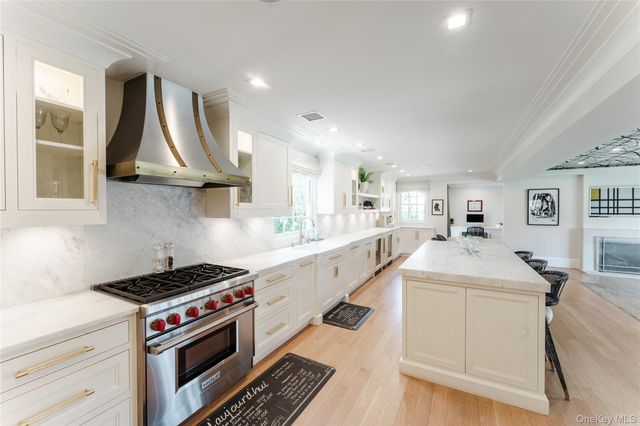 194 Whitehall Boulevard, Garden City, NY 11530