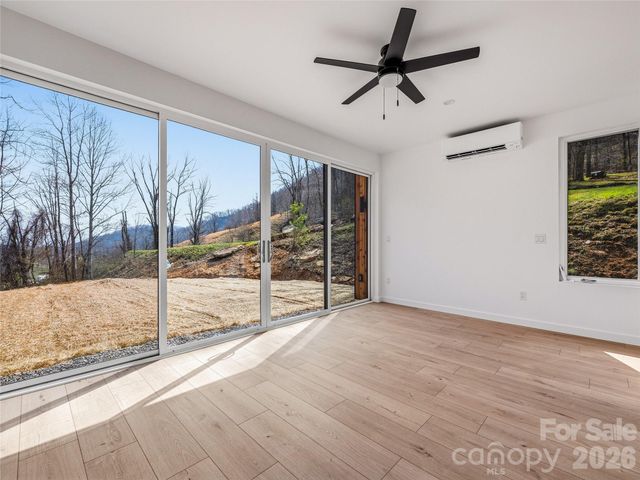 710 Kendal Drive, Leicester, NC 28748