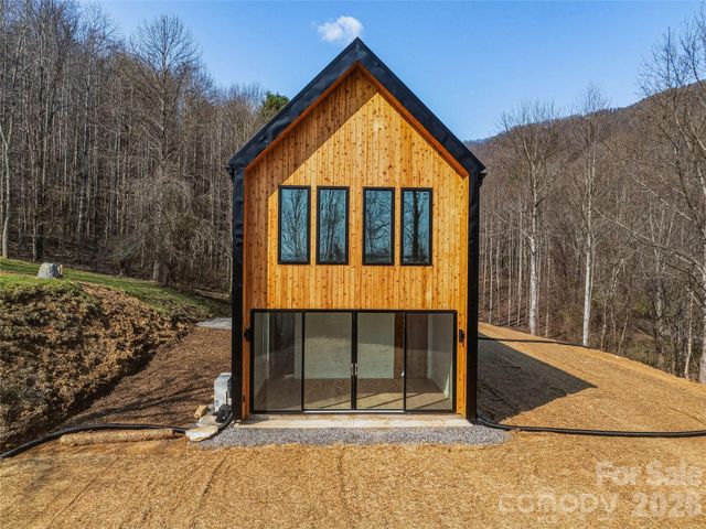 710 Kendal Drive, Leicester, NC 28748