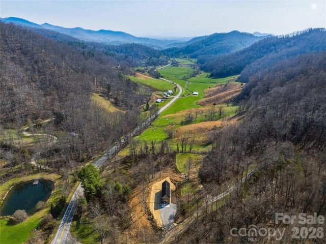 710 Kendal Drive, Leicester, NC 28748