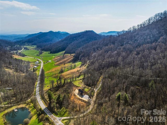 710 Kendal Drive, Leicester, NC 28748