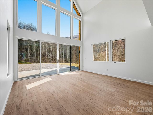 710 Kendal Drive, Leicester, NC 28748