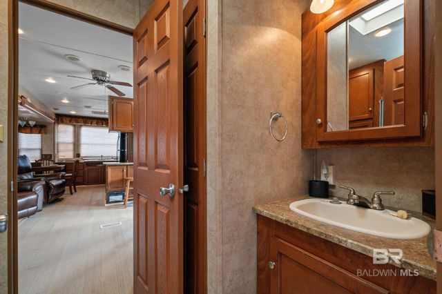 24711 County Road 20, Elberta, AL 36530